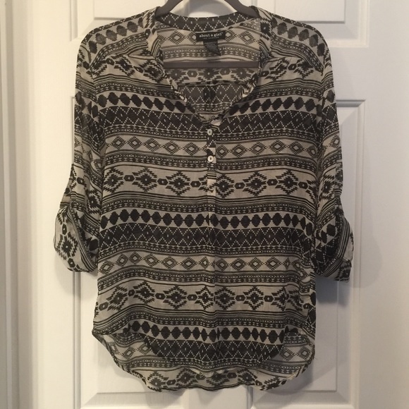 🌀3/$12🌀Black and White Western Style Sheer Top